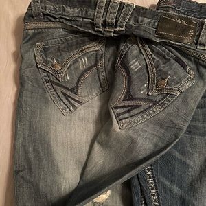Men size 34 buckle jeans. ( Worn Once )